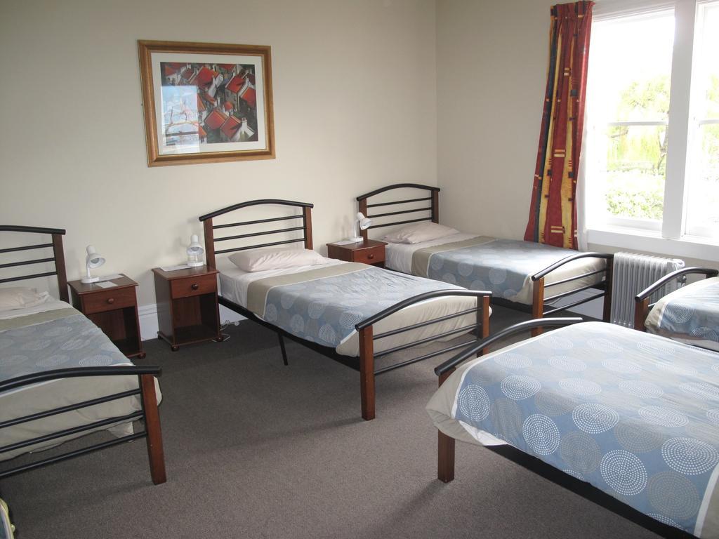 Dorset House Backpackers Hostel Christchurch Bilik gambar