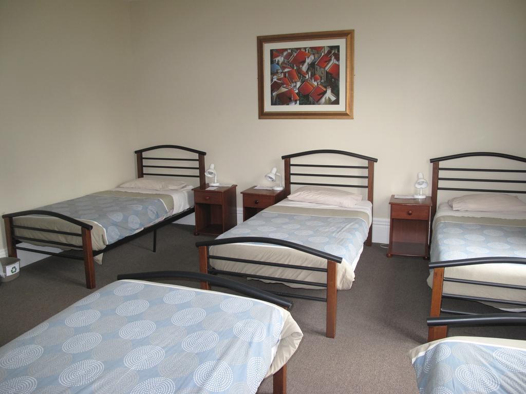 Dorset House Backpackers Hostel Christchurch Bilik gambar